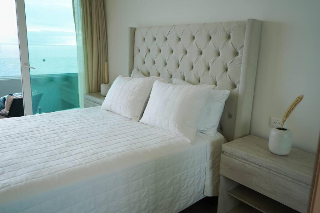 Hotel Suite Luxe Sunset Tijuana Buitenkant foto